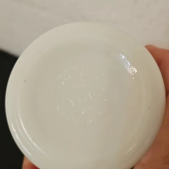 3 Piece Circus Themed Pyrex Set - Picture 12 of 12